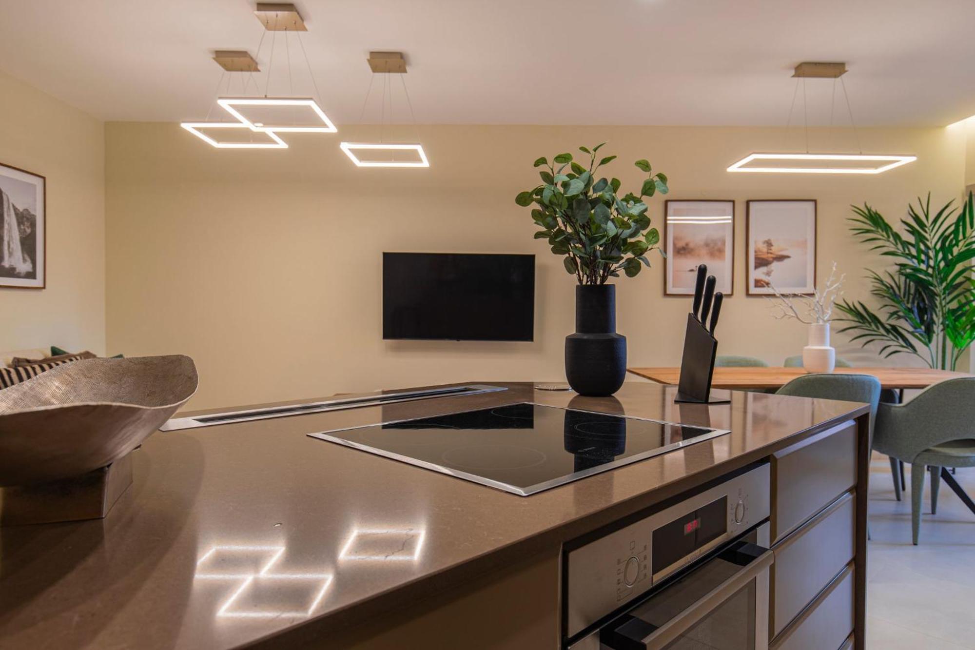 Deluxe 2Bdr Apartment In Carcavelos By Lovelystay Buitenkant foto