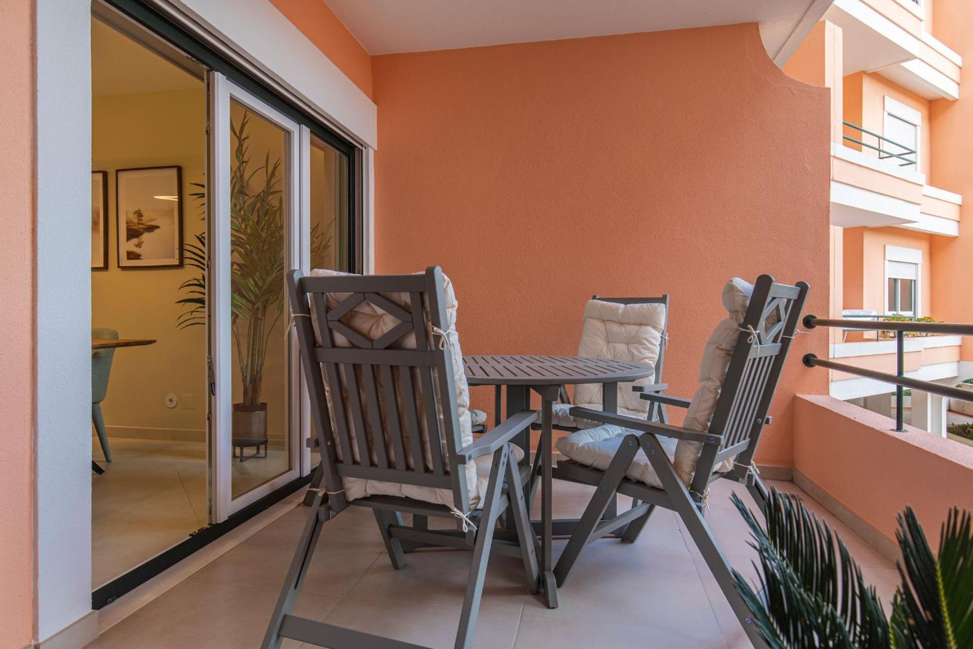 Deluxe 2Bdr Apartment In Carcavelos By Lovelystay Buitenkant foto